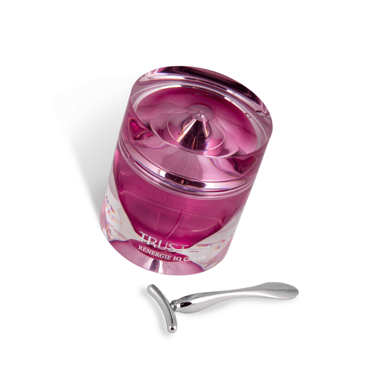 معرفی کرم/سرم سهگانه ضد پیری با اپلیکاتور اختصاصی و نفوذ عمیق بایو واتر